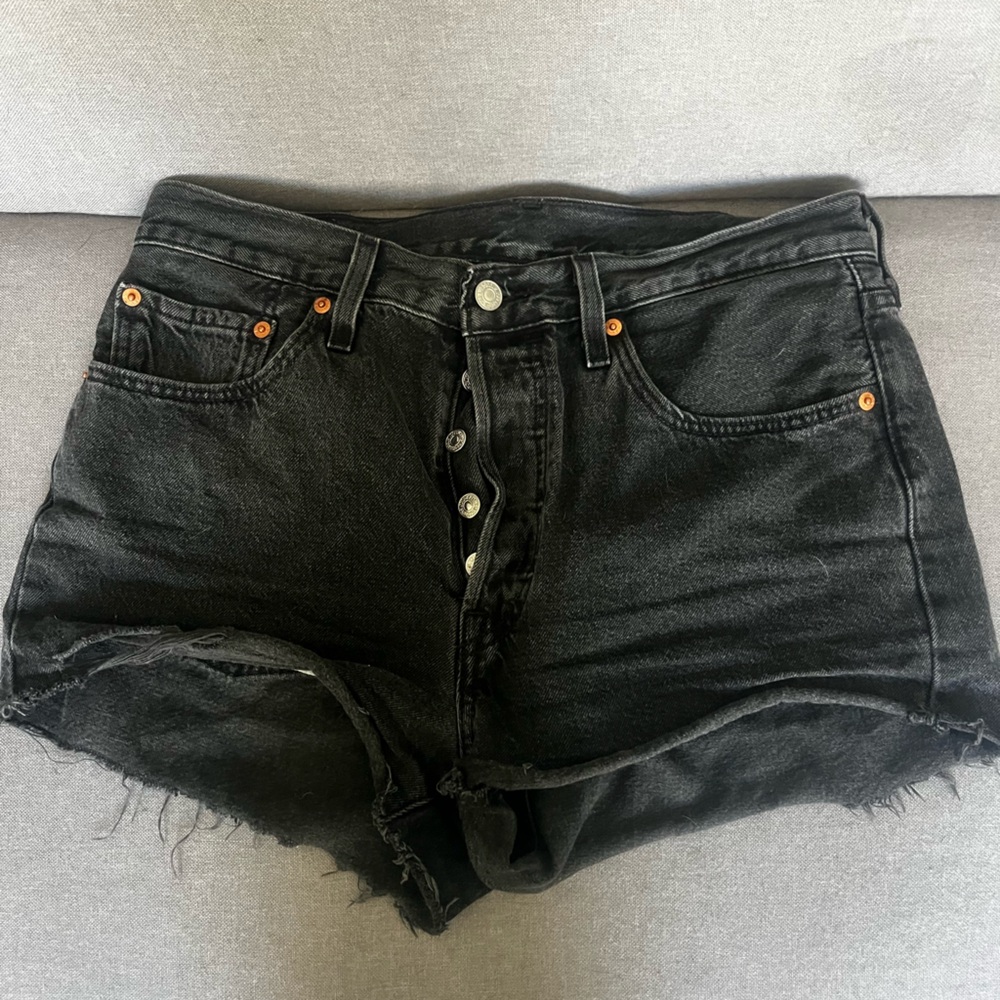 LEVI’S 501 SHORTS